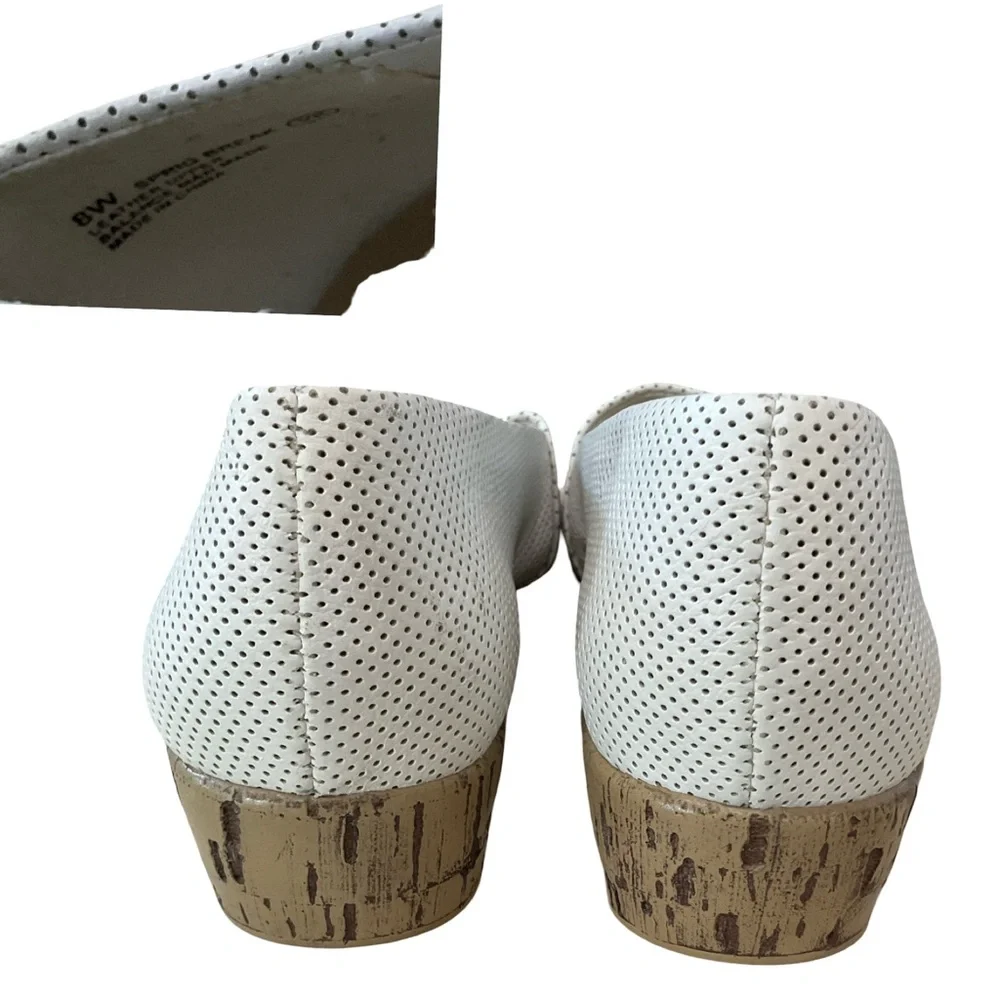 Aerosoles White Leather Perforated Peep Toe Wedge Flats 8W Wide Comfort Shoes